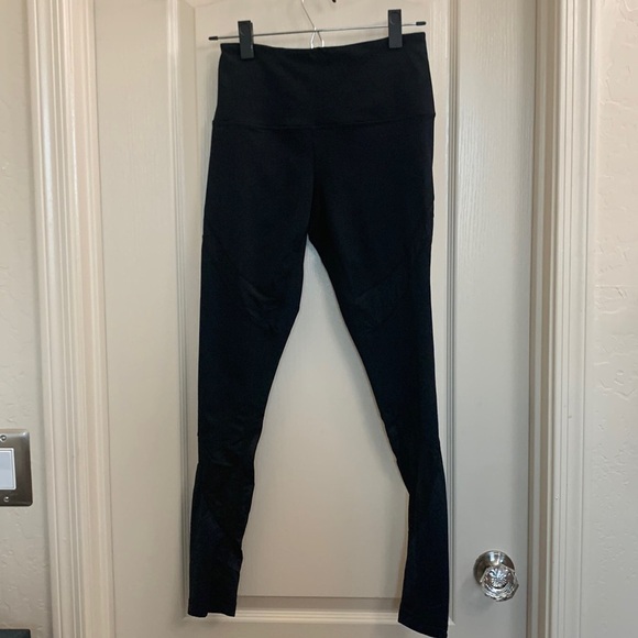 ZELLA Black Leggings Mesh Panels - Size‎ S - Picture 2 of 6